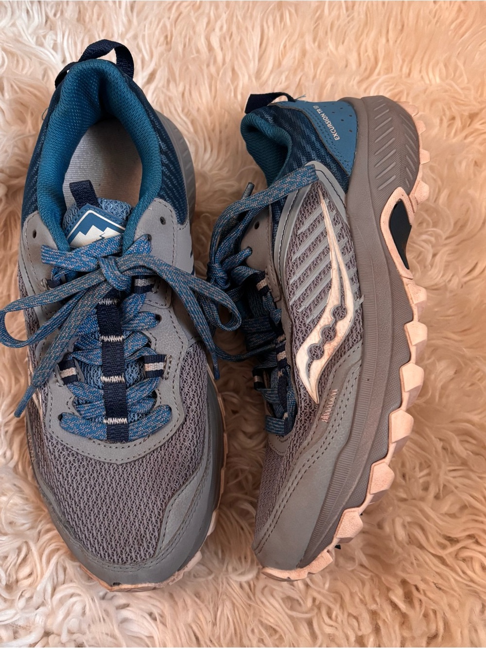 Womens Saucony Excursion TR 15 Gray Running Sneakers Shoes